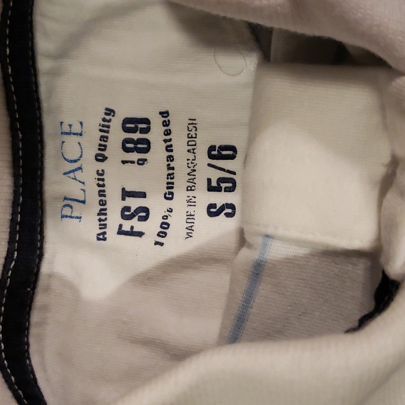 The Children's Place Boy's Polo Lot of three short sleeved polo shirts - Picture 2 of 8